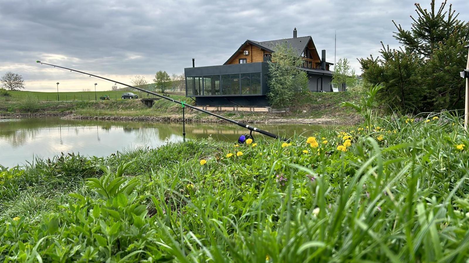 Mountain Lake Jbs Hotel Focşani Exterior foto